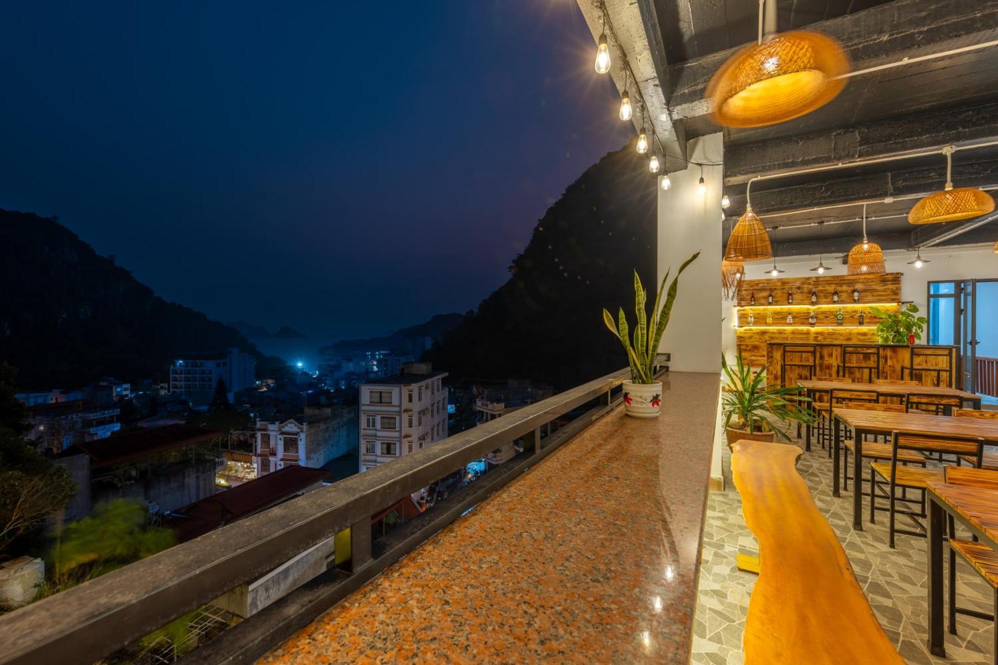 Cat Ba Xanh Spring Garden Hotel Dong Khe Sau Exteriör bild