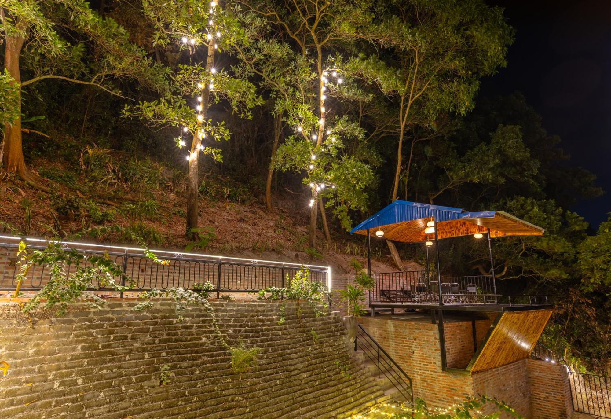 Cat Ba Xanh Spring Garden Hotel Dong Khe Sau Exteriör bild